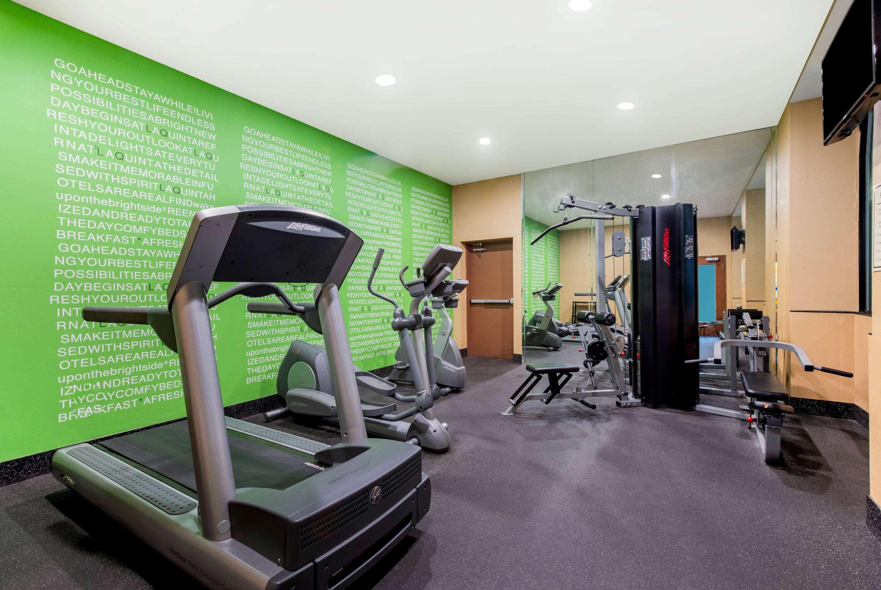 La Quinta Inn By Wyndham West Long Branch Nj Shore Area Exterior photo